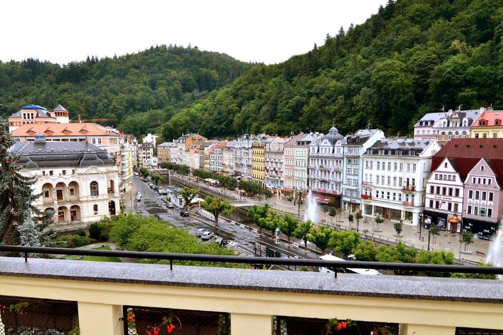 Olympia Wellness Hotel Karlovy Vary Extérieur photo